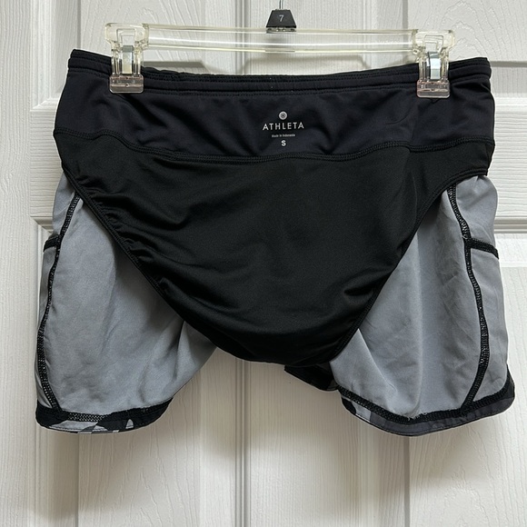 Athleta Ready Set Short *Camo - Picture 10 of 14